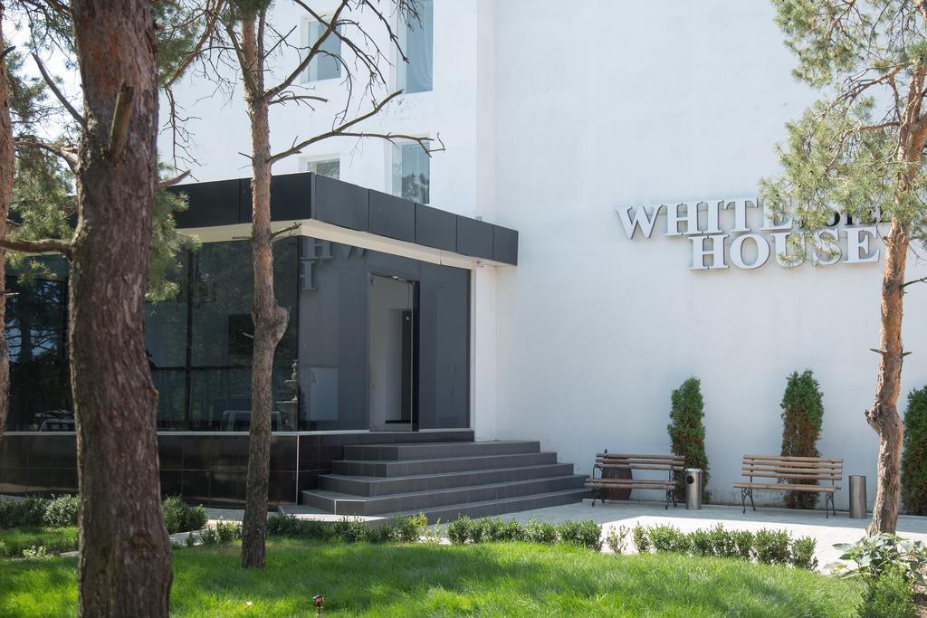 Hotel White House Brg Коблево Экстерьер фото